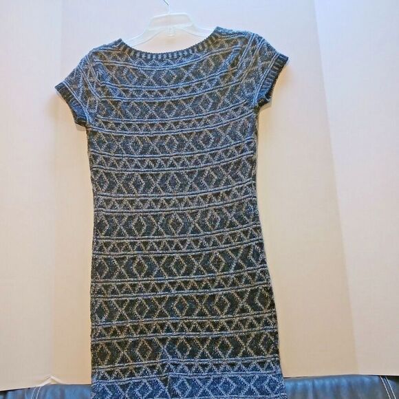 Made for Me To Look Amazing Size Med, This Dress is Business Atire and Fitted. - Picture 1 of 9